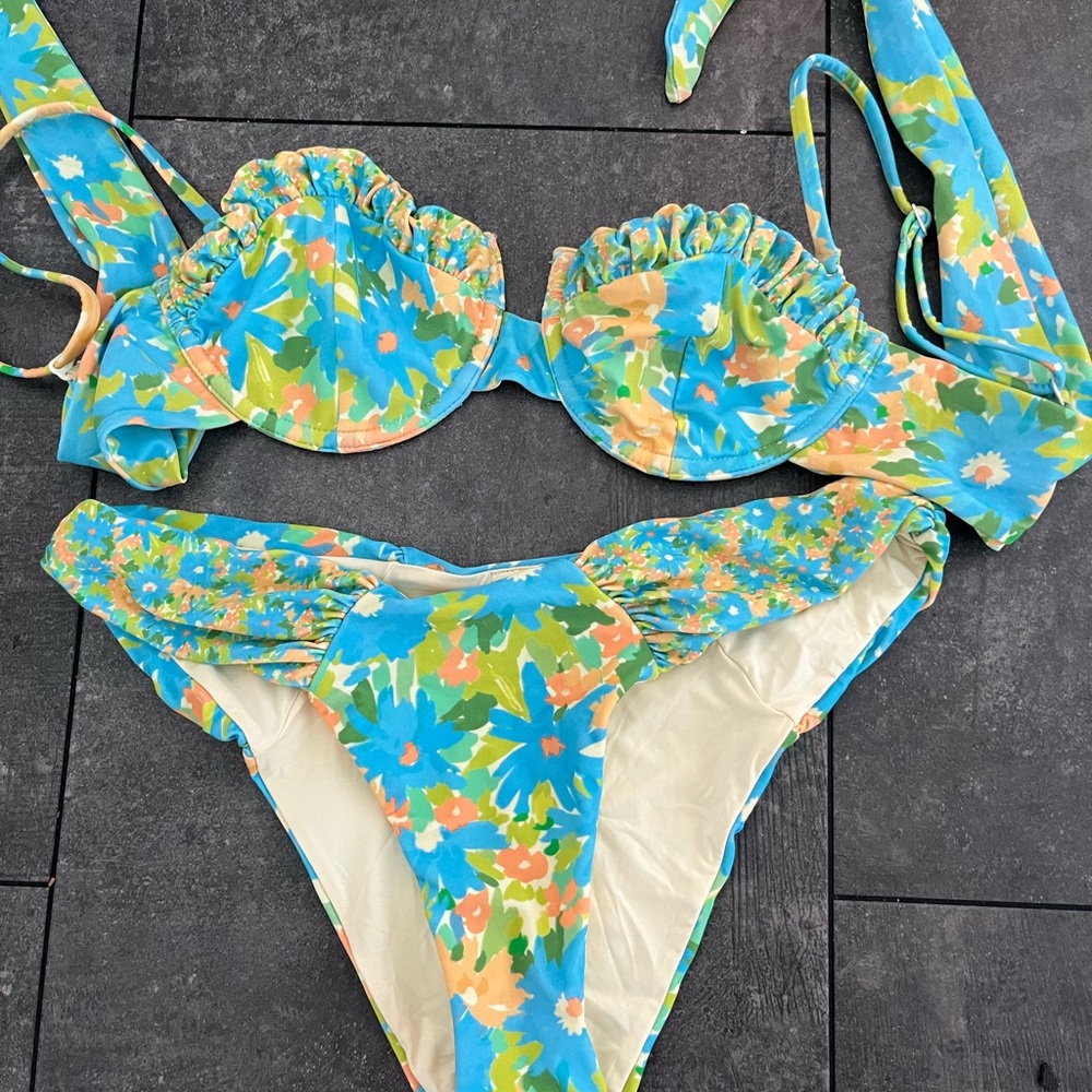 Blackbough Audrey ruched bikini